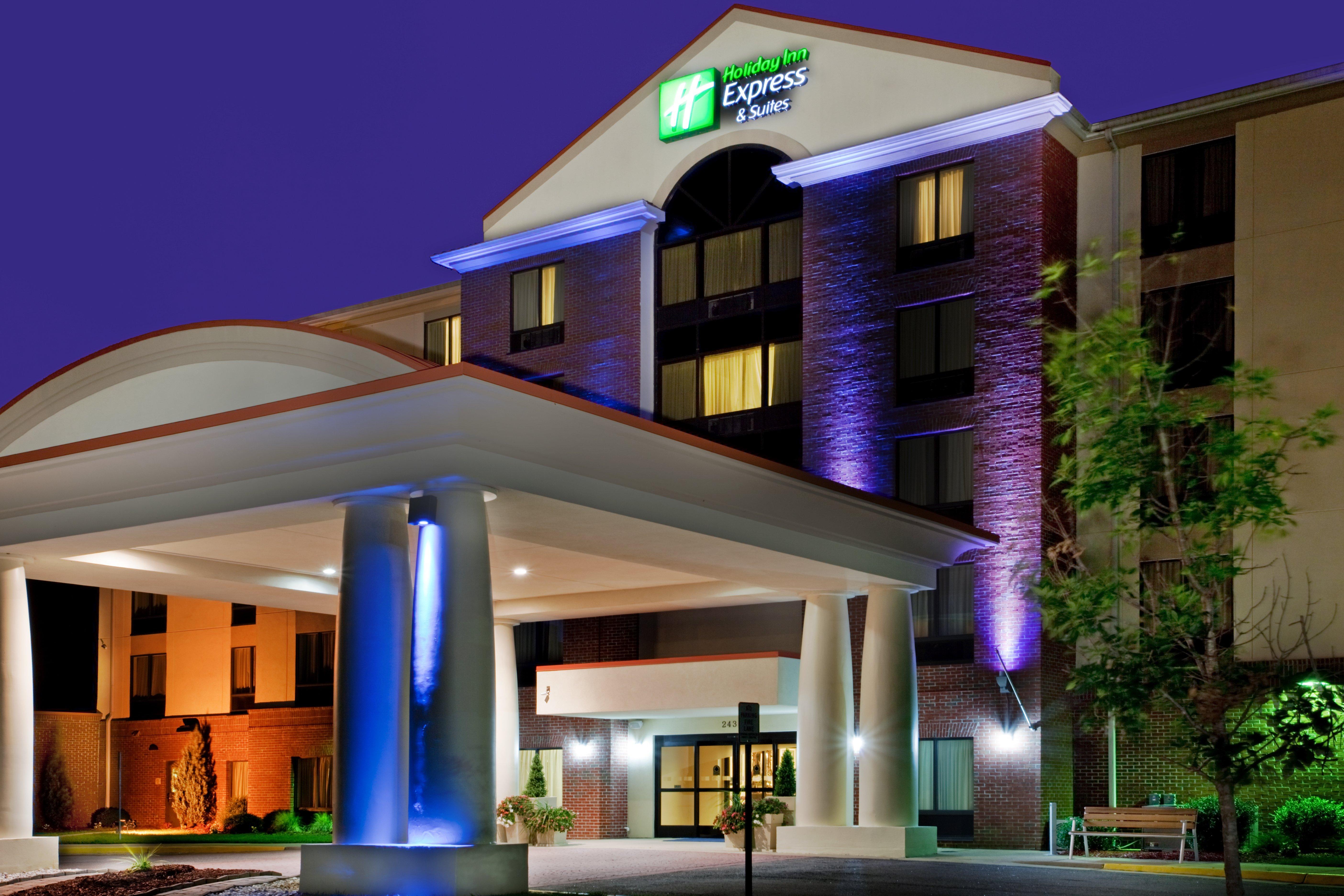 Holiday Inn Express & Suites Chesapeake, An Ihg Hotel Esterno foto